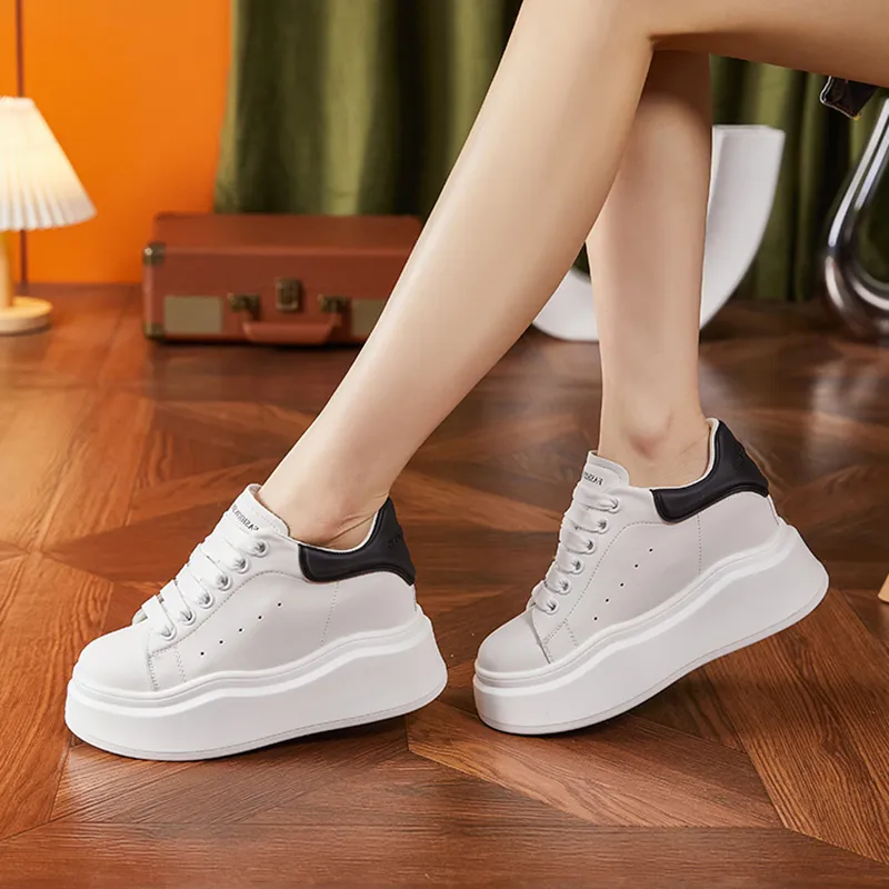 Milan Love Song Wear-Resistant Low-Top Skateboard Shoes-3