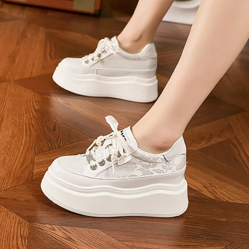 Milan Love Song Slip-Resistant Height Increasing Low-Top Skateboard Shoes Women's White-4