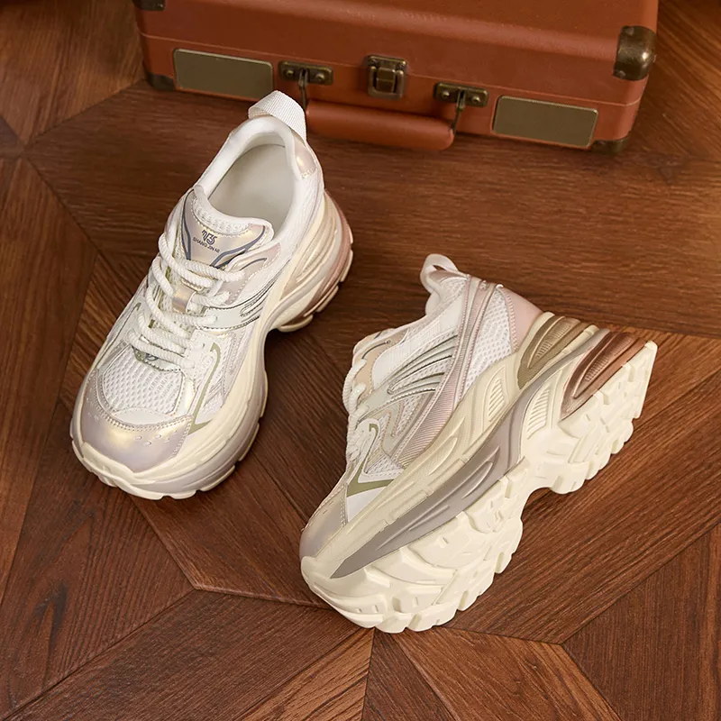 Milan Love Song Wear Resistant Height Increasing Low Top Chunky Sneakers Women's-10