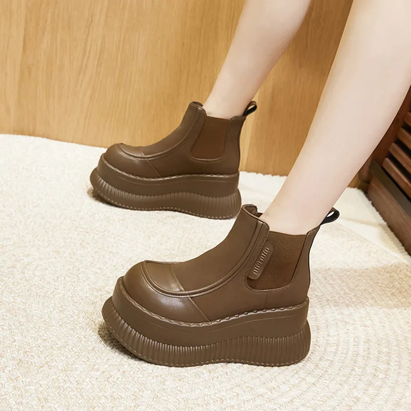 Milan Love Song Crew Chelsea Boots 8.5cm Women's-23