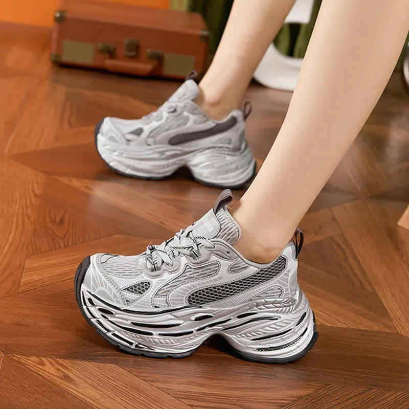 Milan Love Song Durable Breathable Moisture-Wicking Lightweight Low-Top Chunky Sneakers Women's-10