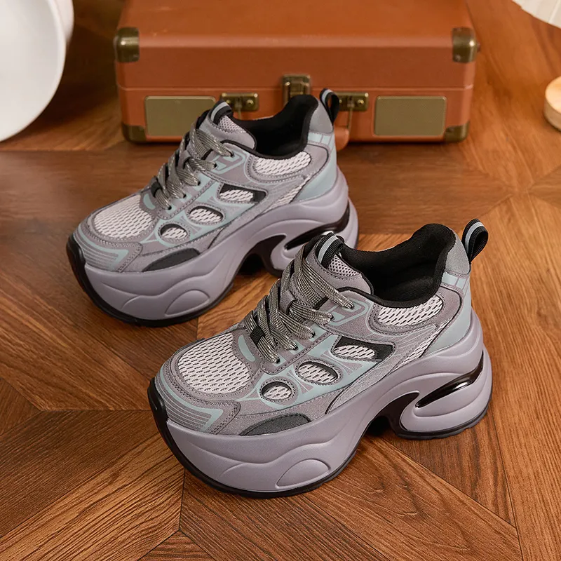 Milan Love Song Cushioned Wear Resistant Height Increasing Low Top Chunky Sneakers Women's-7