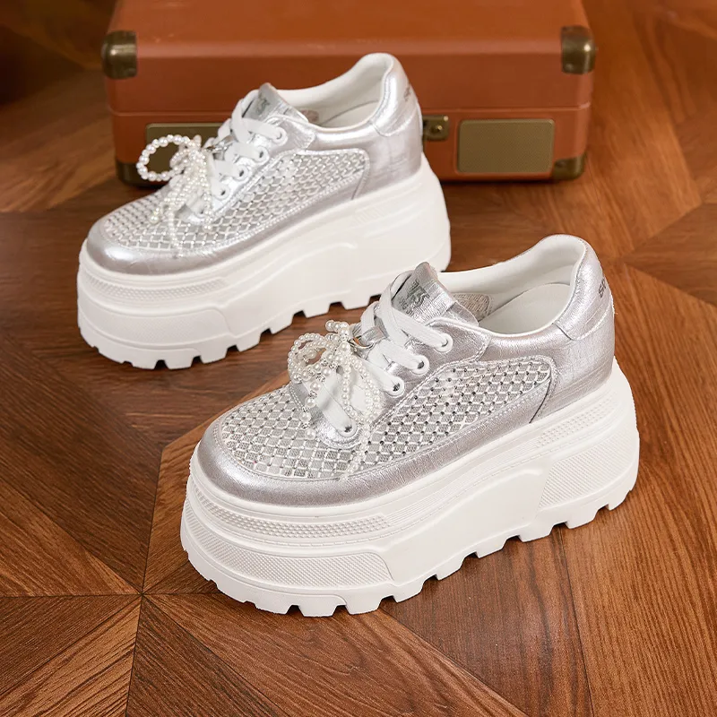Milan Love Song Breathable Lightweight Height Increasing Low Top Casual Shoes Women's Silver-3