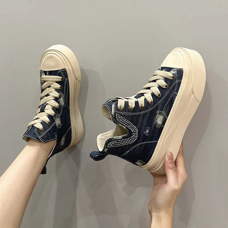 Milan Love Song Anti-Slip Wear-Resistant High-Top Skateboard Shoes Women's-1