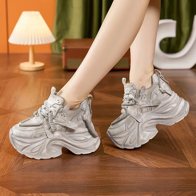 Milan Love Song Cushioned Wear Resistant Height Increasing Low Top Chunky Sneakers Women's-1