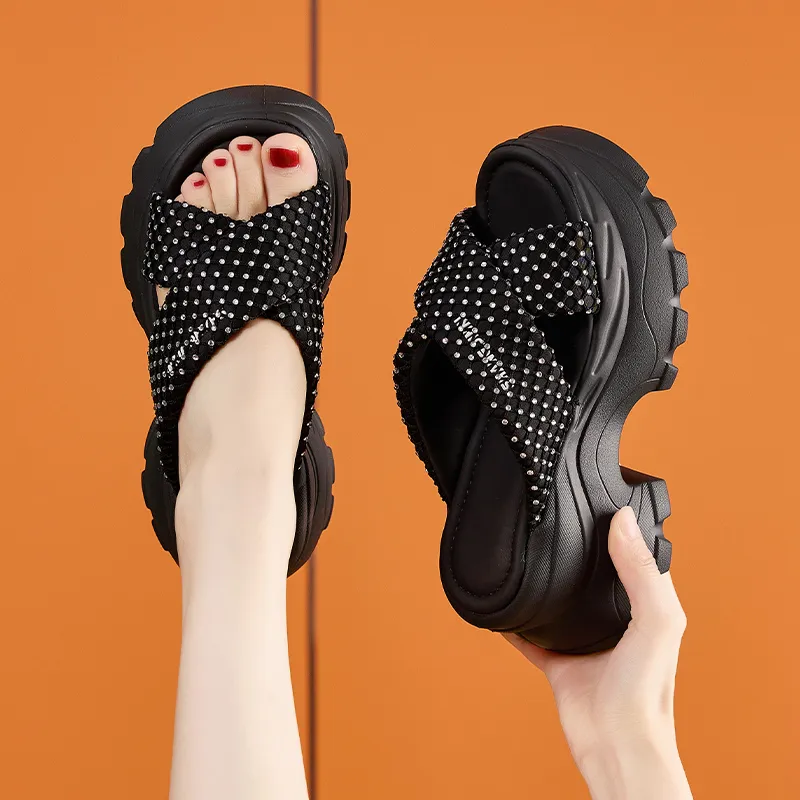 Milan Love Song Slip Resistant Abrasion Resistant Cushioning Slide Slippers Women's-1