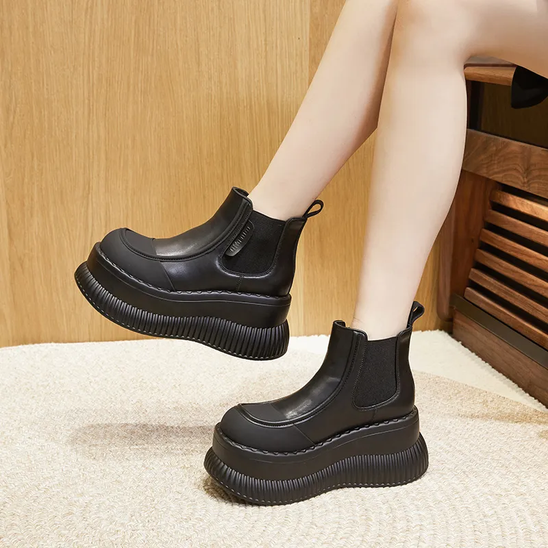 Milan Love Song Crew Chelsea Boots 8.5cm Women's-6