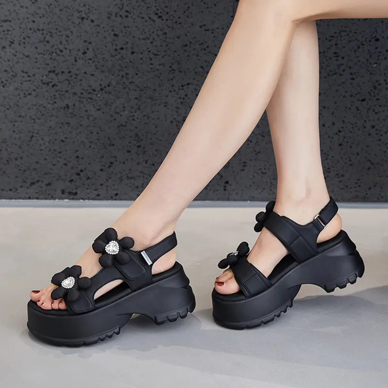 Milan Love Song Roman Sandals Women's-3