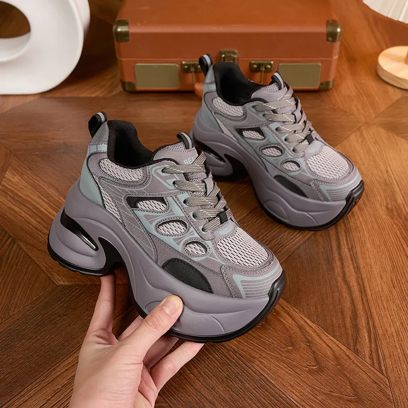 Milan Love Song Cushioned Wear Resistant Height Increasing Low Top Chunky Sneakers Women's-10