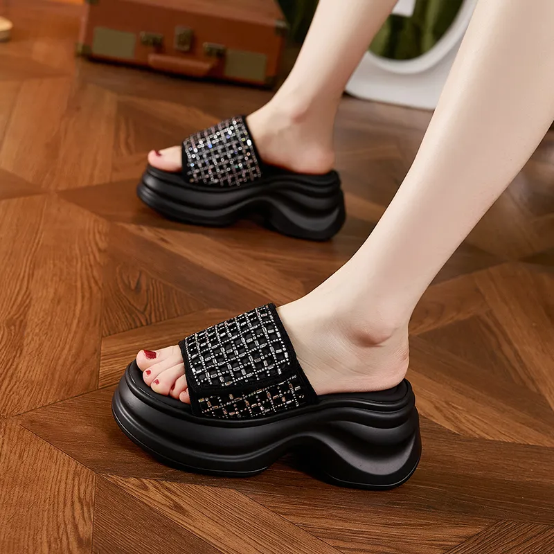 Milan Love Song Quiet Abrasion Resistant Cushioning Slide Slippers Women's-6