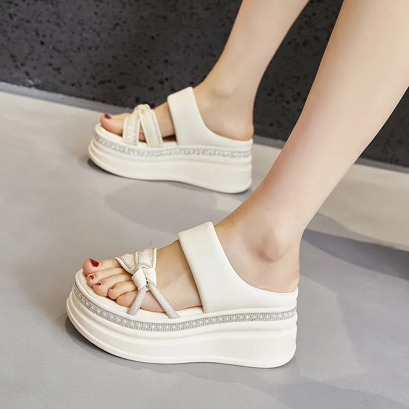 Milan Love Song Quiet Slip-Resistant Slide Slippers Women's Beige-2