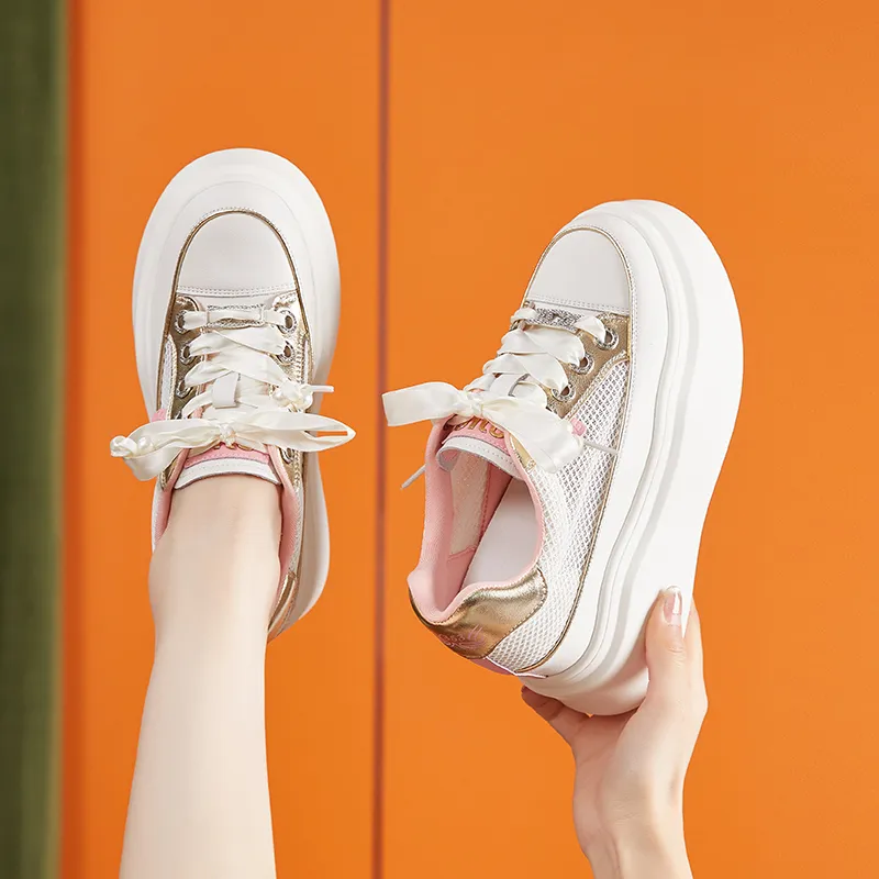 Milan Love Song Height Increasing Water-Resistant Slip-Resistant Low-Top Skateboard Shoes Women's White-3