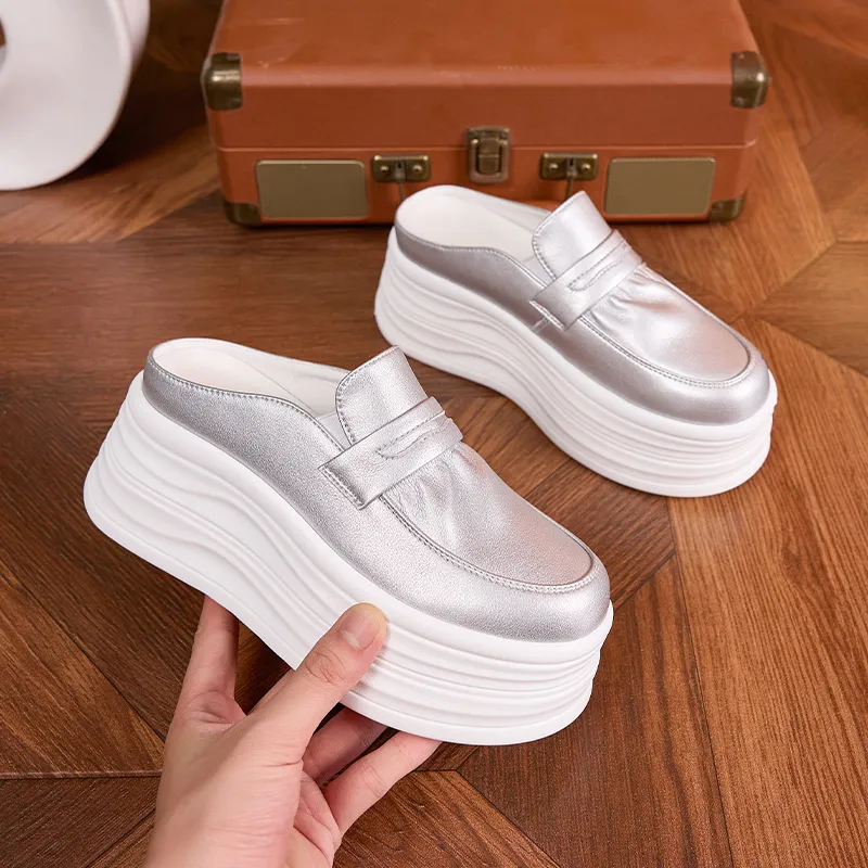 Milan Love Song Cut Out Quiet Abrasion Resistant Slip Resistant Closed Toe Slippers Women's-10