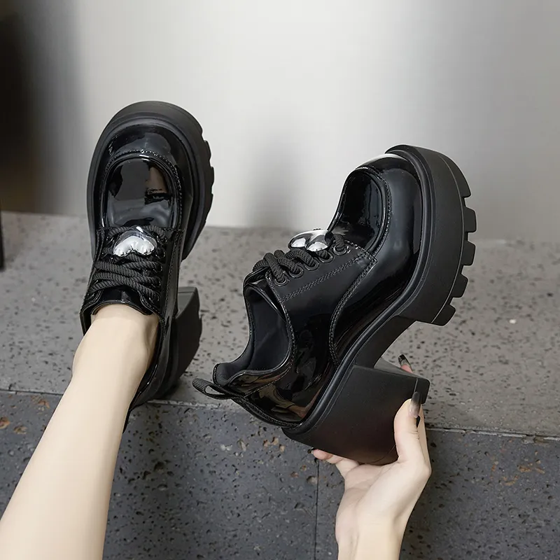 Milan Love Song Casual Single Shoes 8.5cm Women's-10