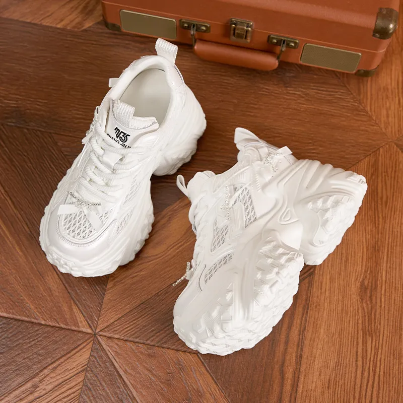 Milan Love Song Breathable Lightweight Height Increasing Low Top Chunky Sneakers Women's Solid Color-5