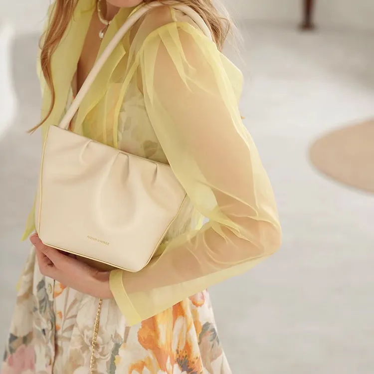 Abbott-VINTAGE Shoulder Bags-3