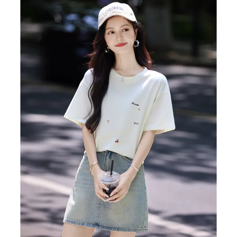 Still quiet T Shirts Women's Vanilla Green-5