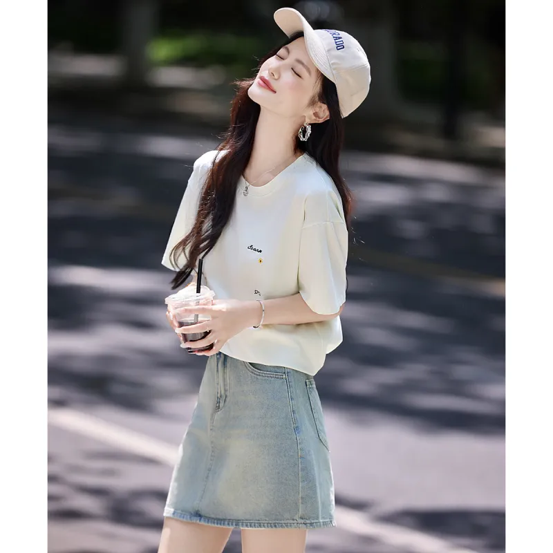 Still quiet T Shirts Women's Vanilla Green-3