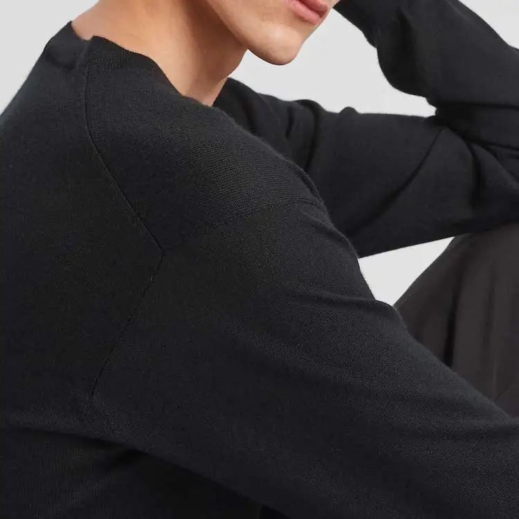 PRADA Logo Detailed Crewneck Knitted Jumper-5