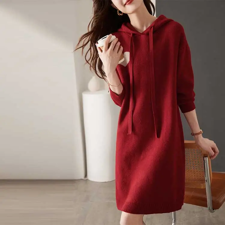 Mo Han Yi Mei Long Sleeved Dresses Women's Red-1