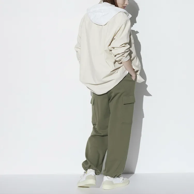 UNIQLO Cargo Pants Women's Olive-3