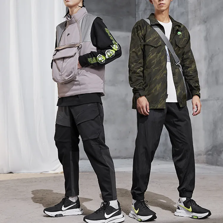 Nike Sportswear Tech Pack Reflective Unlined Cargo Pants-3