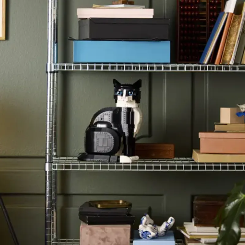 LEGO Tuxedo Cat-5