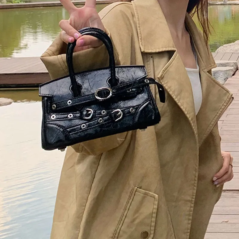 HXXXXS Cow Leather Handbag Women's Black-14