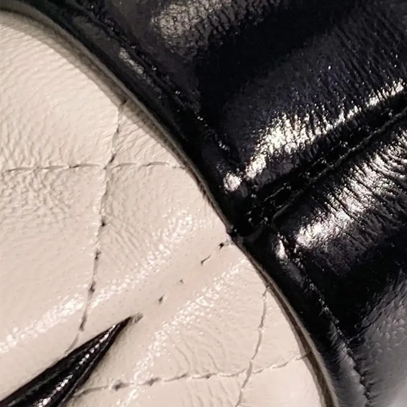 CHANEL Lambskin Handbag, Shoulder Bag, Crossbody Bag Women's White & Black-15