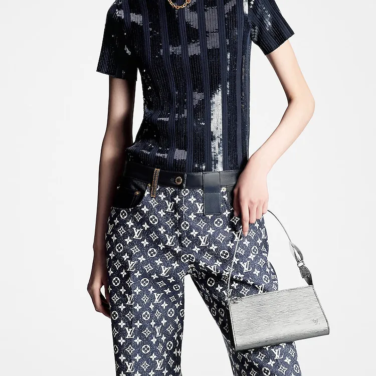 LOUIS VUITTON Pochette Accessories Silver-7