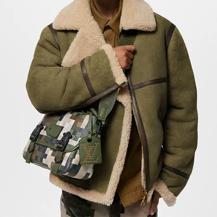 LOUIS VUITTON Canvas Handbag Shoulder Bag Crossbody Bag Regular Men's Camouflage-7
