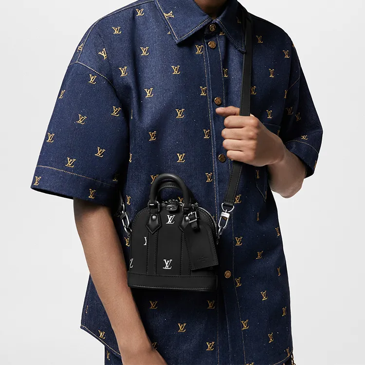 LOUIS VUITTON Nano Alma-7