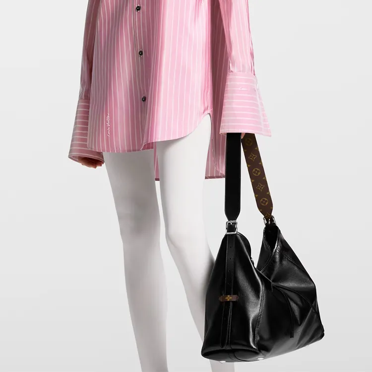LOUIS VUITTON CarryAll Vibe Mm-10