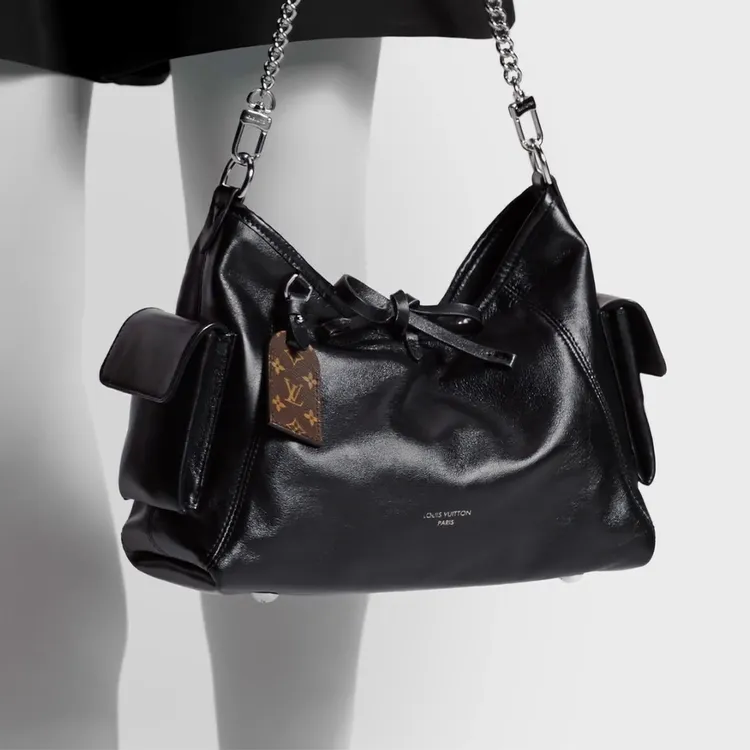 LOUIS VUITTON Carryall Cargo PM Lambskin Small Shoulder Bag Black-9
