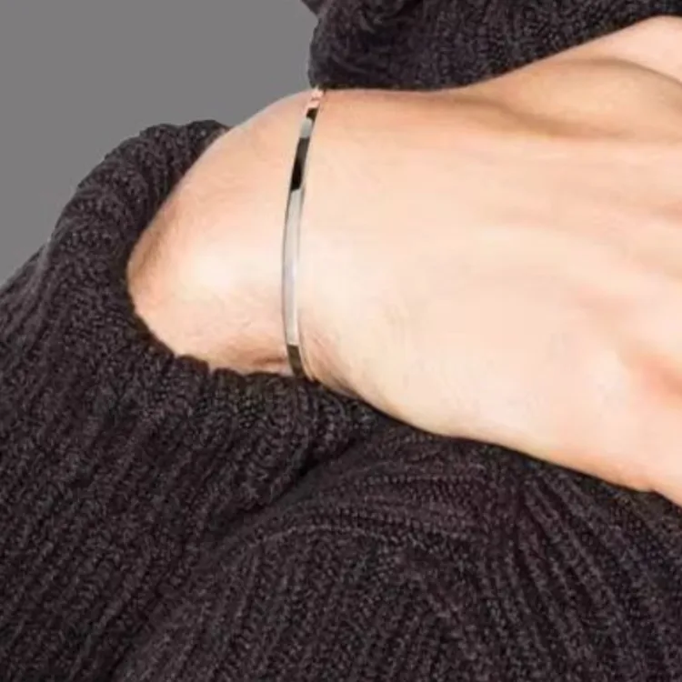 Le Gramme 7g Ribbon Bangle-2