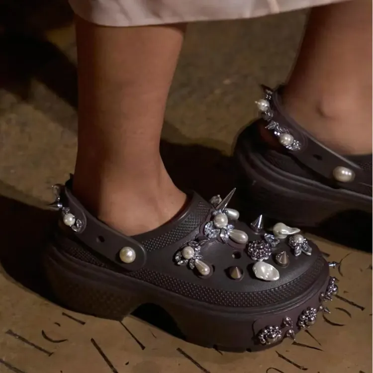 SIMONE ROCHA x Crocs Clog Clogs Unisex Black Gray Color-2