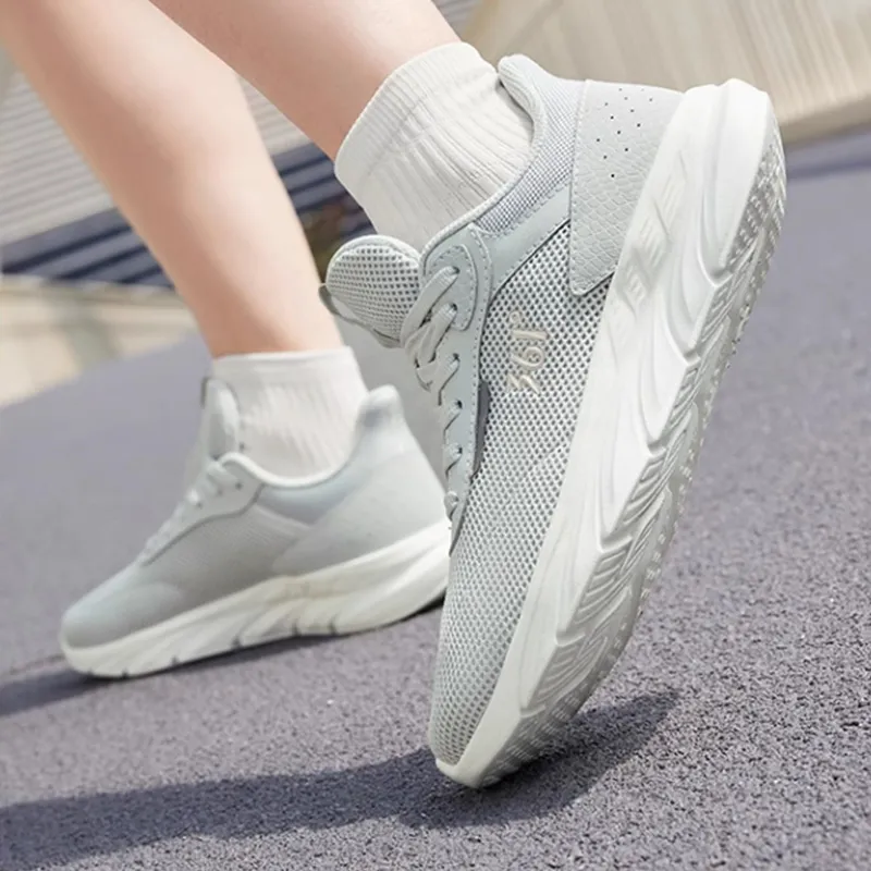 361° Cushioning Low Top Running Shoes Women's Gray-1
