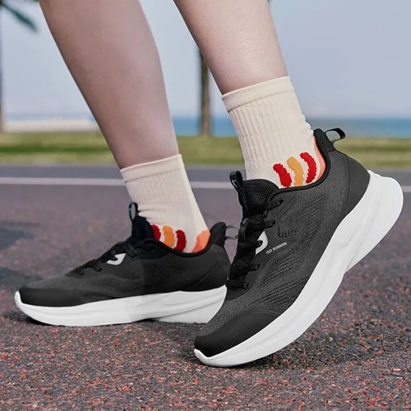 QIAODAN Durable Breathable Lightweight Low Top Sprint Running Shoes Women's Black White-4
