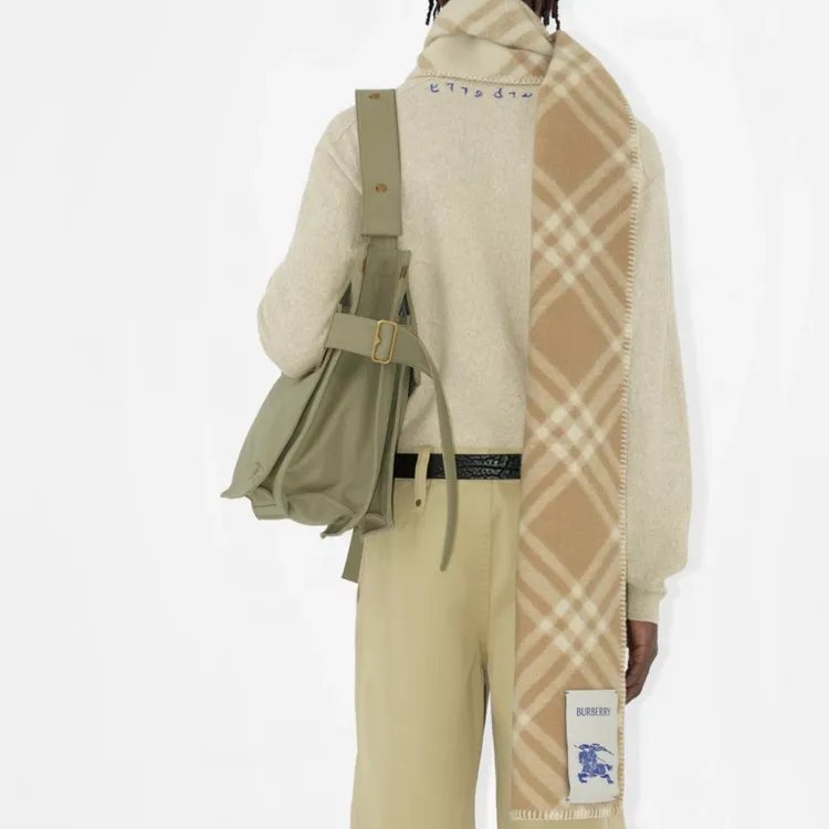 Burberry Checkered Logo Patch Scarf-3
