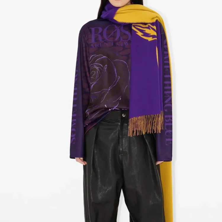Burberry Logo Embroidered Fringed Edge Scarf-3