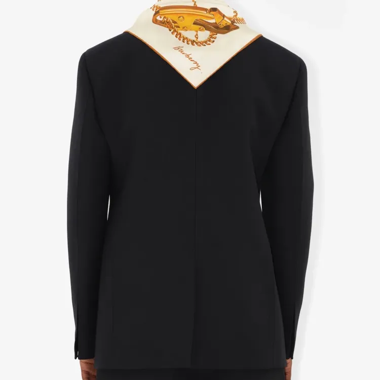 Burberry Chain Check print Silk Scarf-3