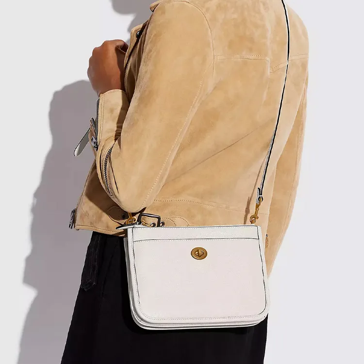 COACH Turnlock Litchi Grain Leather Shoulder Bag Crossbody Bag Small Size Women's White-1