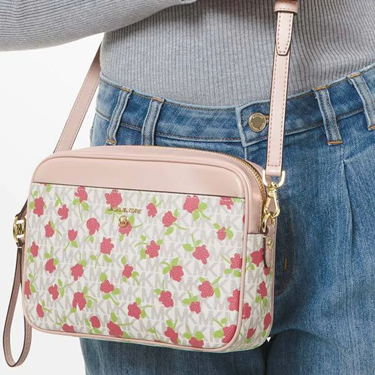 MICHAEL KORS Jet Set Charm Crossbody Bags-4