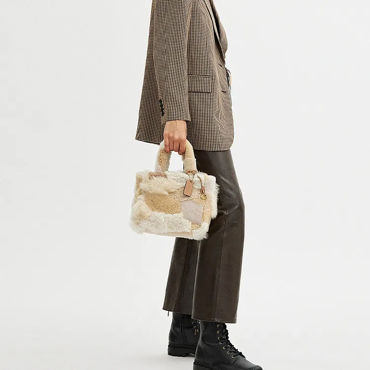 COACH Shearling Tote Bag, Shopping Bag, Handbag, Shoulder Bag, Crossbody Bag Trumpets Women's Beige-3