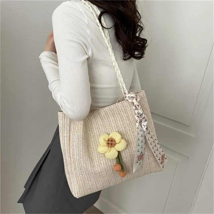 Dusen Kangaroo Fabric Shoulder Bag Regular Women's White/Khaki/Green-1