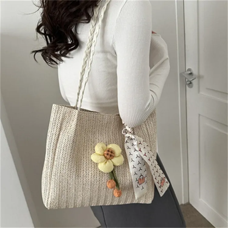 Dusen Kangaroo Fabric Shoulder Bag Regular Women's White/Khaki/Green-4