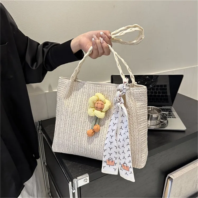 Dusen Kangaroo Fabric Shoulder Bag Regular Women's White/Khaki/Green-3