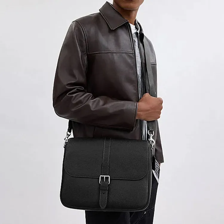 COACH Cow Leather Messenger Bag, Crossbody Bag, Shoulder Bag Large Size Unisex Black-4
