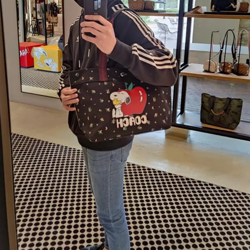 COACH X Peanuts Canvas Bag Portable Tote Bag Shopping Bag Tote Bag Shoulder Bag Women's Black-3