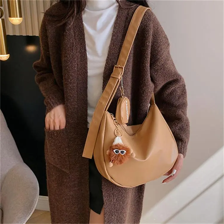 Dusen Kangaroo PU Shoulder Bag Women's Black/Brown/Ecru/Khaki-20